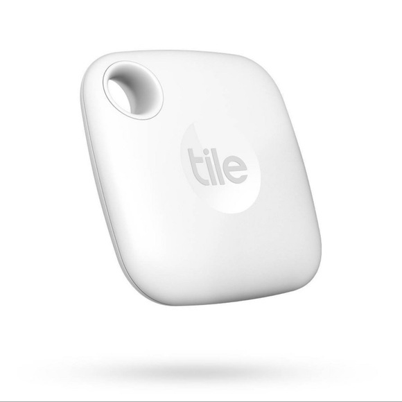 Tile Mate 2022 - White Attachable Tracker NEVER LOST YOUR ITEMS AGAIN - Picture 2 of 8
